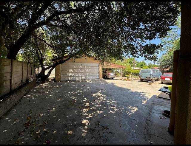 3 BEDROOM HOUSE FOR SALE IN BIRCH ACRES